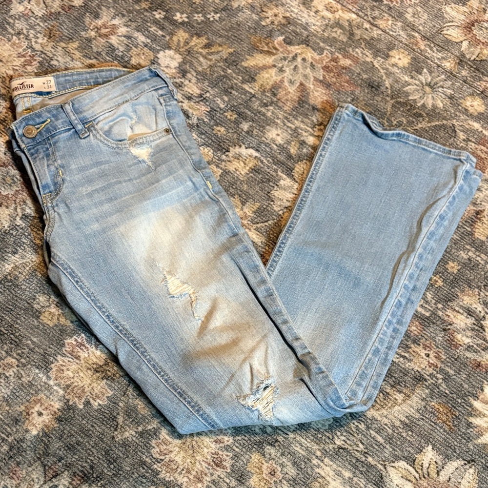 Hollister Distressed Women Jeans